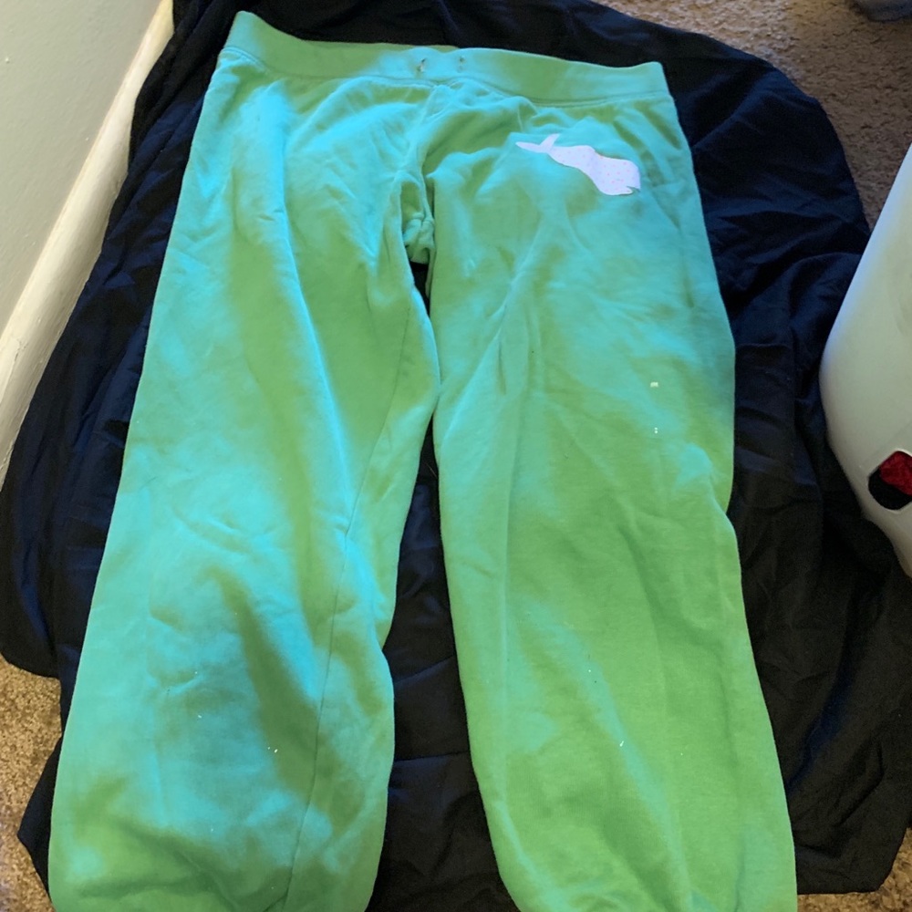 vintage vineyard vines capri sweatpants
